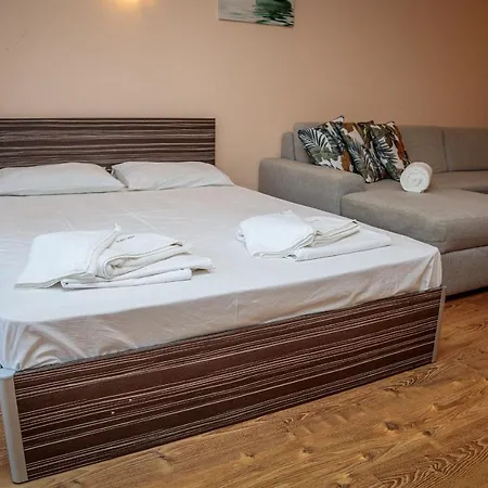 Studio In Atia Close To Tzarski *